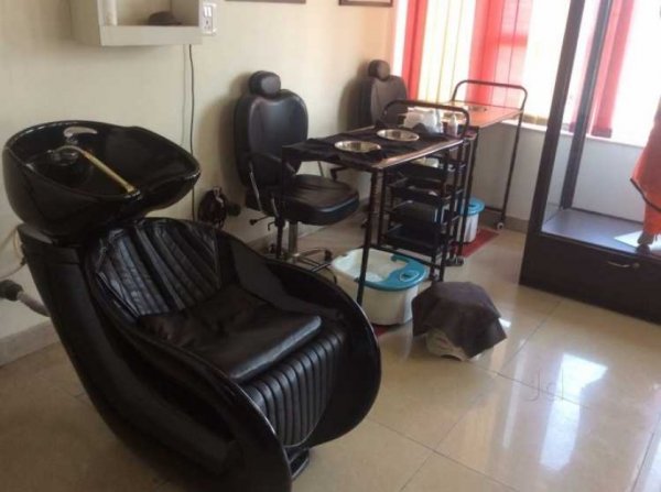 Healthyhair Unisex Salon