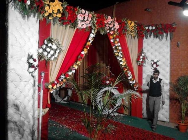 Sunder Balloon & Flag